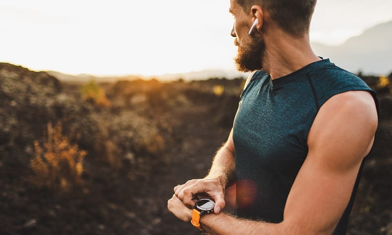 4 Smart Watches for Men who Love Fitness