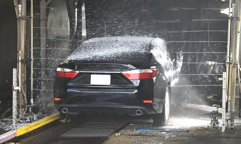 Foam Cannon vs Handwashing: How Each Method Affects Your Car